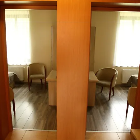 Nest 3* グニェズノ